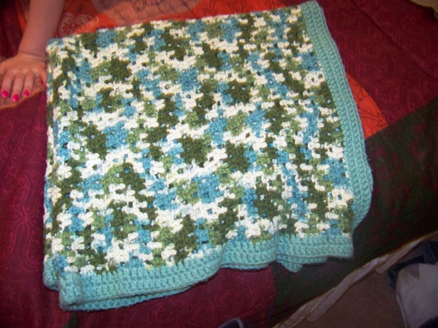 Crochet Edge Around a Fleece Blanket | ThriftyFun